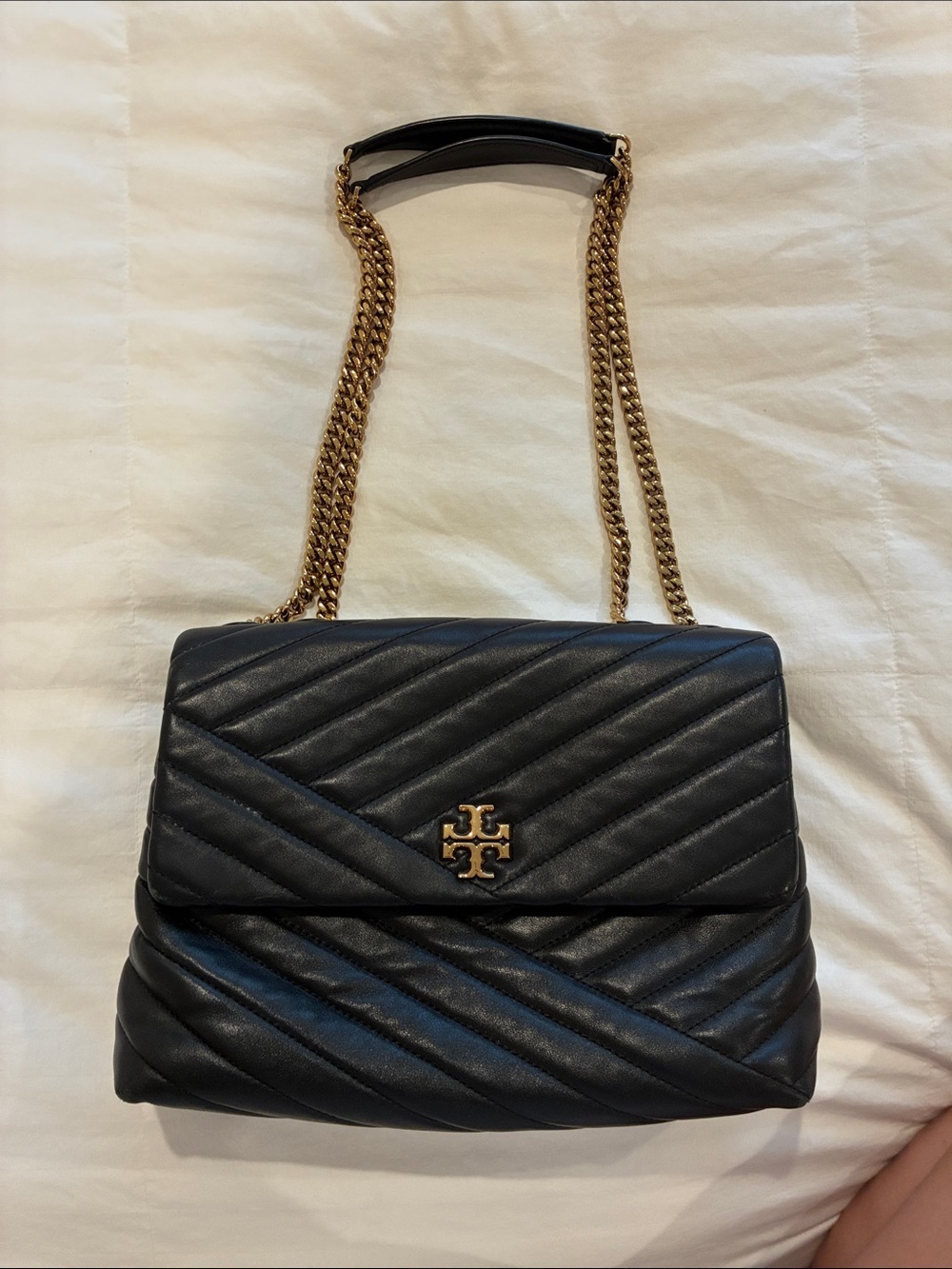Tory Burch Black Quilted Leather Shoulder Bag In Excellent Condition